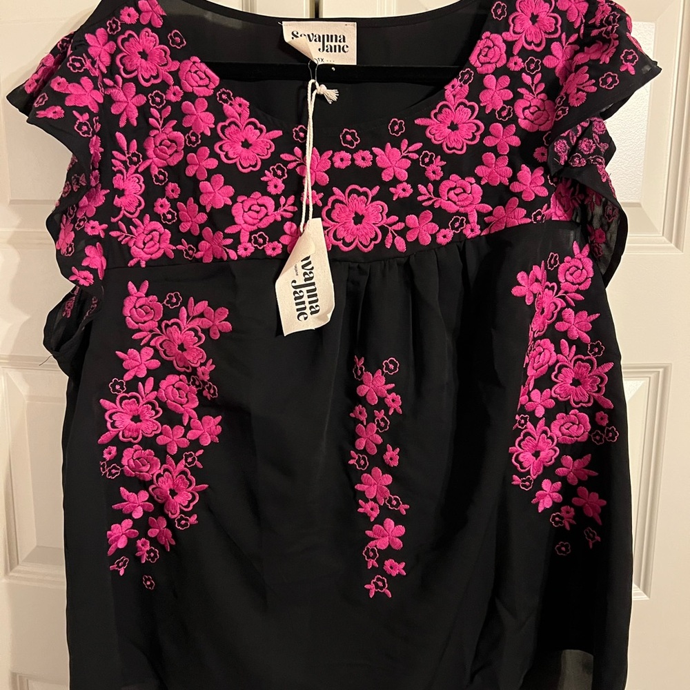 Savanna Jane blouse 1x black with pink embroidery